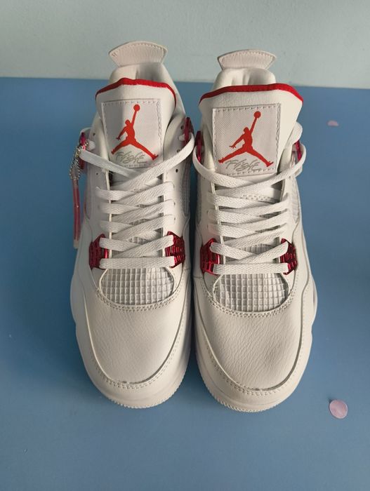 Jordan 4 metalic red ,43