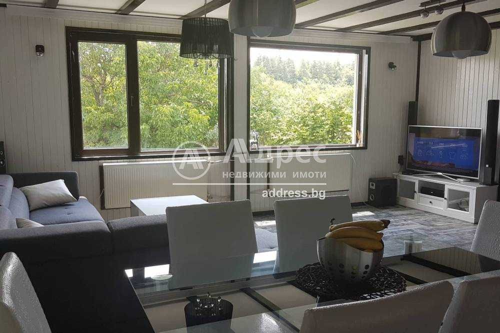 Продава се Къща в с. Пороище, Област Разград - 145 кв.м за 880 €/кв.м - Снимка #1