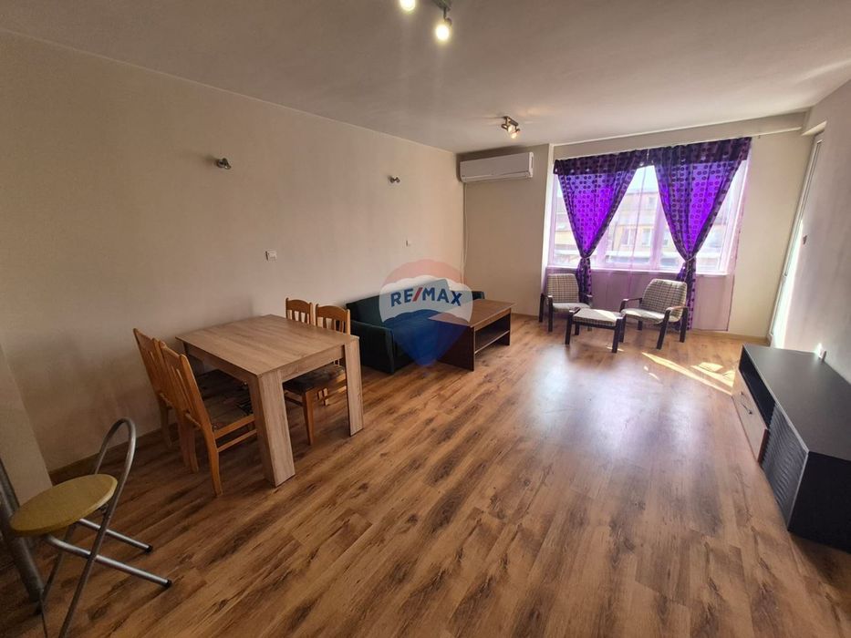 Дава се под наем Двустаен апартамент в Варна, Погреби - 65 кв.м за 357 € - Снимка #1