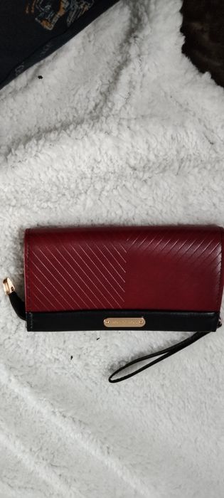 Женское портмоне.