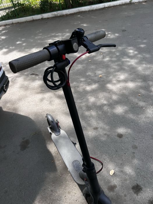 Продам электросамокат