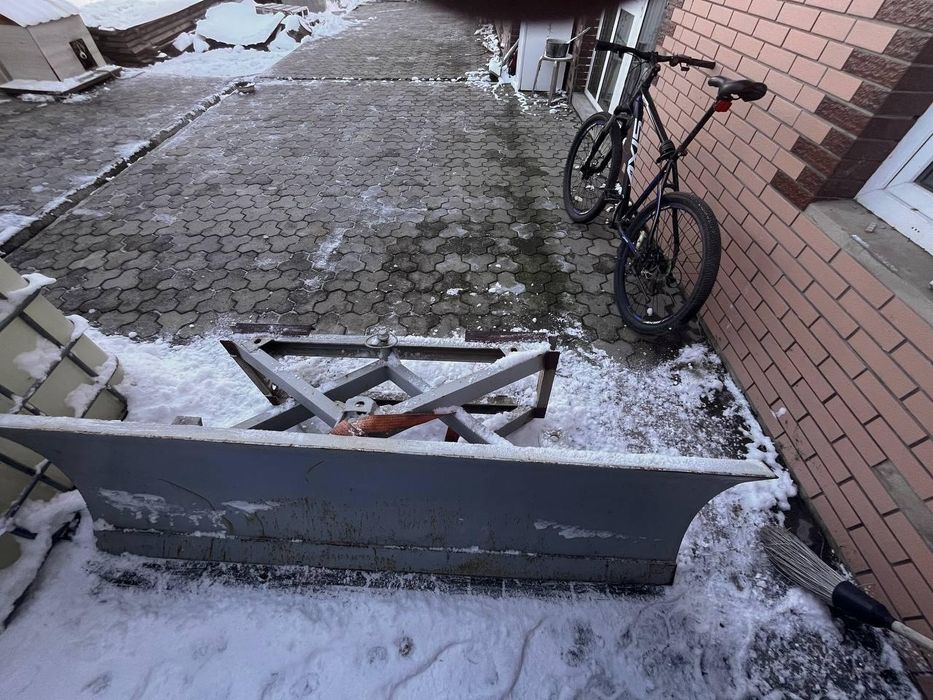 Bobcat отвал на мини погрузчик