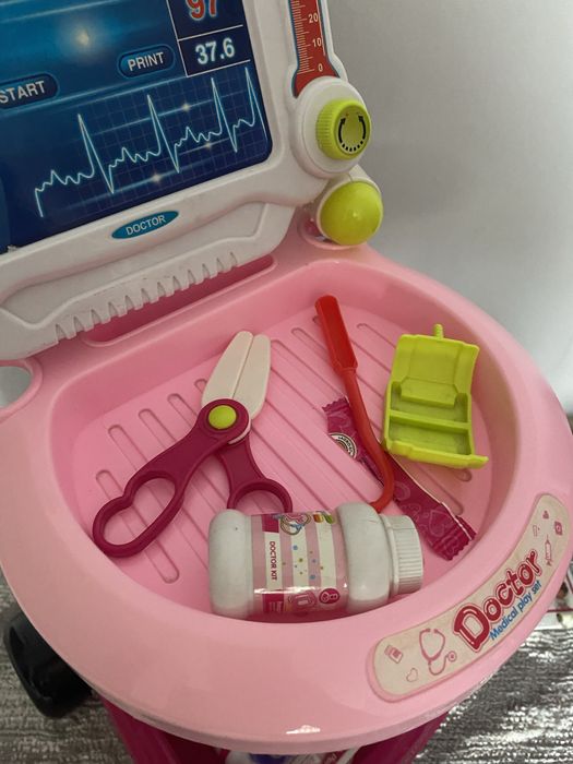 Пррдам каталку доктора детская