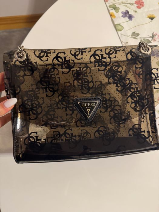 Оригинална дамска чанта Guess