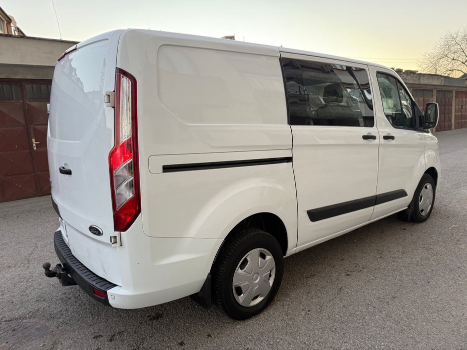 Ford tasit custom 2019