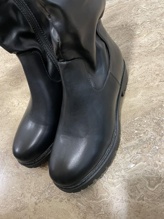 Нови Дамски ботуши 39