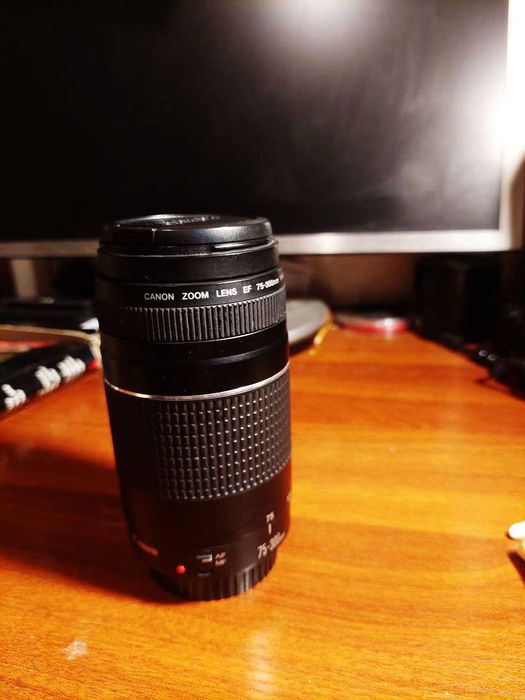 Продам объектив Canon EF-75-300 1:4-5,6 III