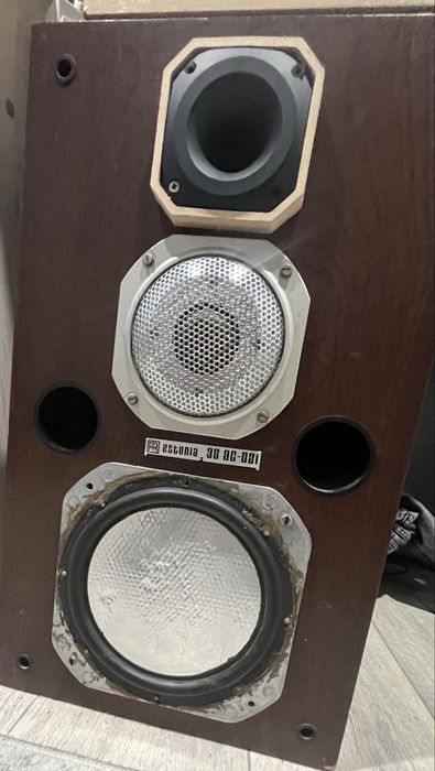 Продам пару колонок эстония