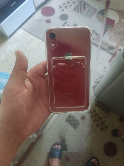 iPhone XR 64 red