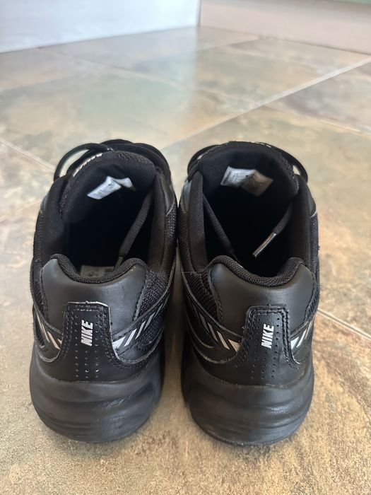 Nike Initiator маратонки