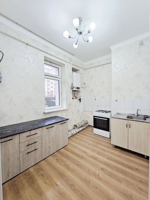 Продаётся Сергели 6а 2 комн 1 этаж 50 кв можно ипотеку