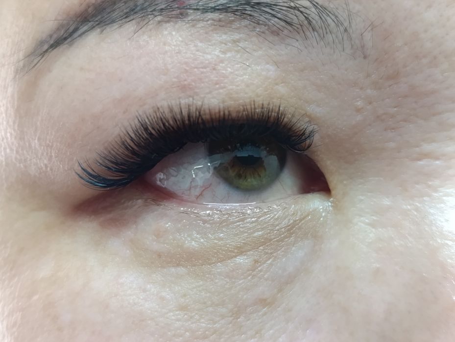 Наращивание ресниц