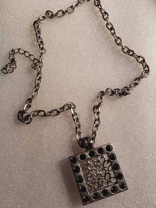 Бижута колие синджир медальон