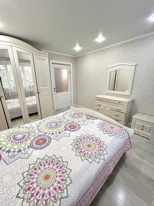 Продаётся 3 комн квартира