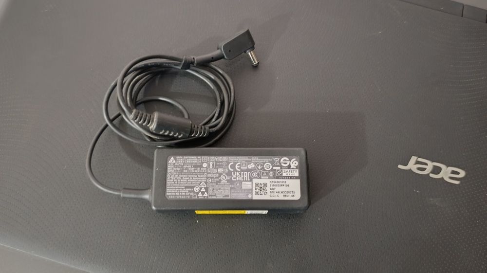 Acer N10C2– AMD A9, 8GB RAM, 128GB SSD + зарядно и НОВА безжична мишка