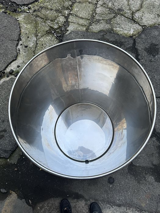 Bidon inox 300L cu robinet și capac Pentru vin, țuică sau alte lichide