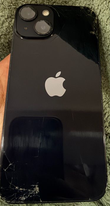 Телефон iPhone 14