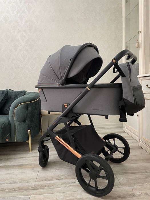 Продам коляску 2в1 Carrello