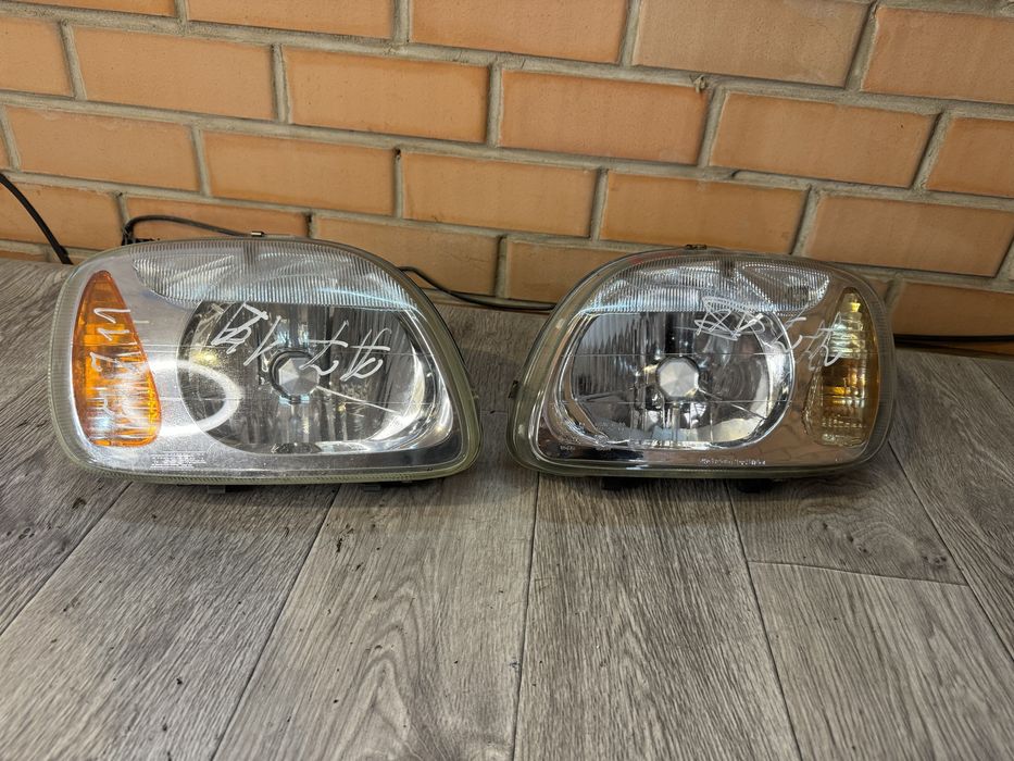 Фары на Ниссан Микра