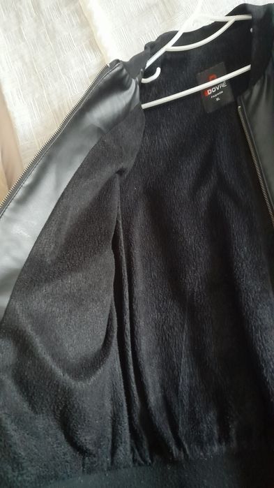 Кожено яке М размер