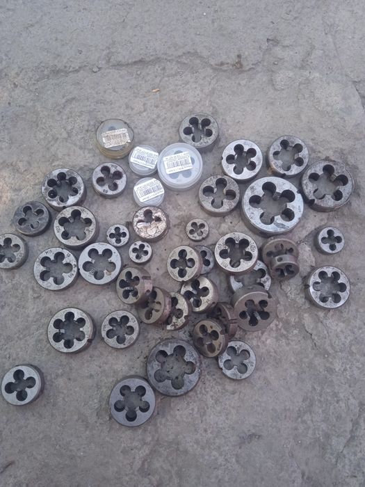 Продам металлорежущие инструменты