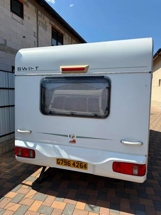 2004 swift charisma’