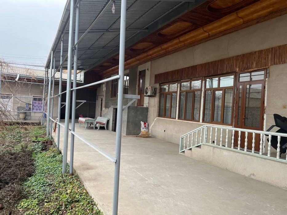 Продается 12.5 сотих 7-ком. Рядом метро