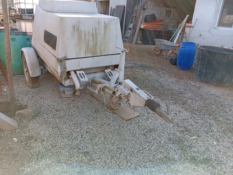 Vând Pompă De Beton