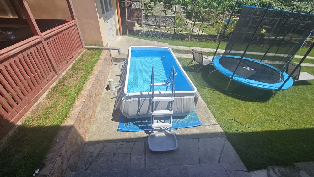 Piscina pentru curte INTEX