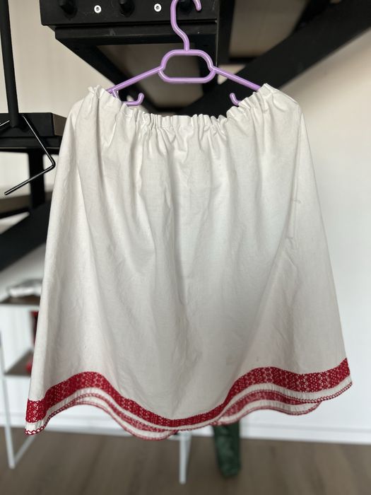 Costum popular autentic oltenesc vechi (~100 ani) – ie, fotă și catrințe țesute manual