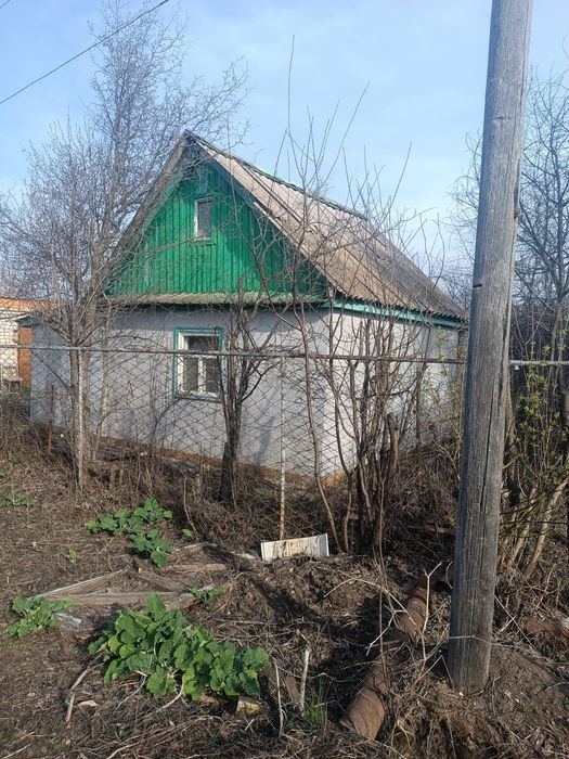 Продам дачу в тихом районе