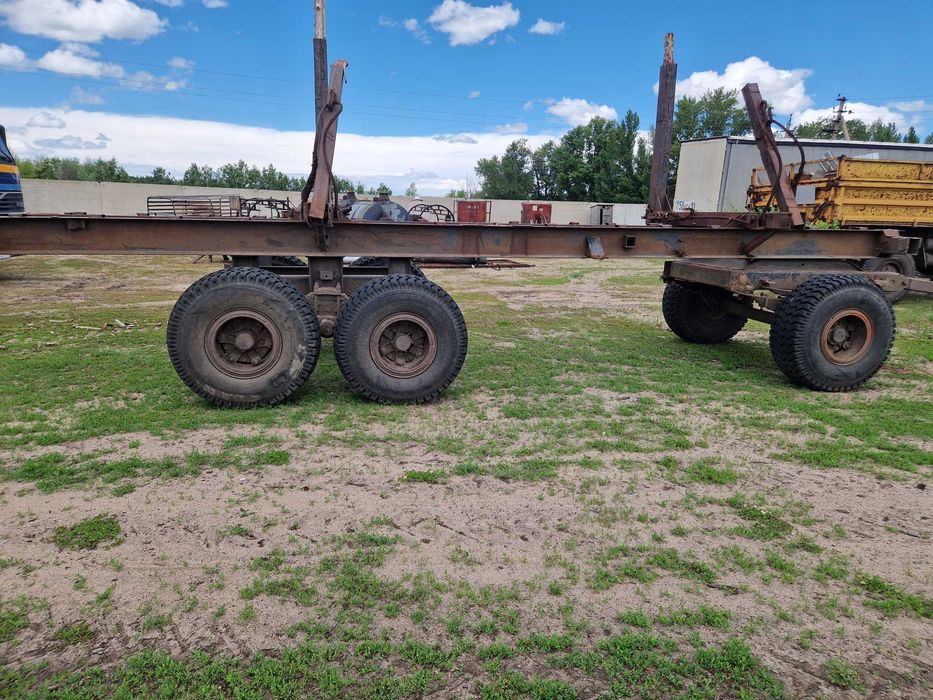 Продам прицеп лесовоз.