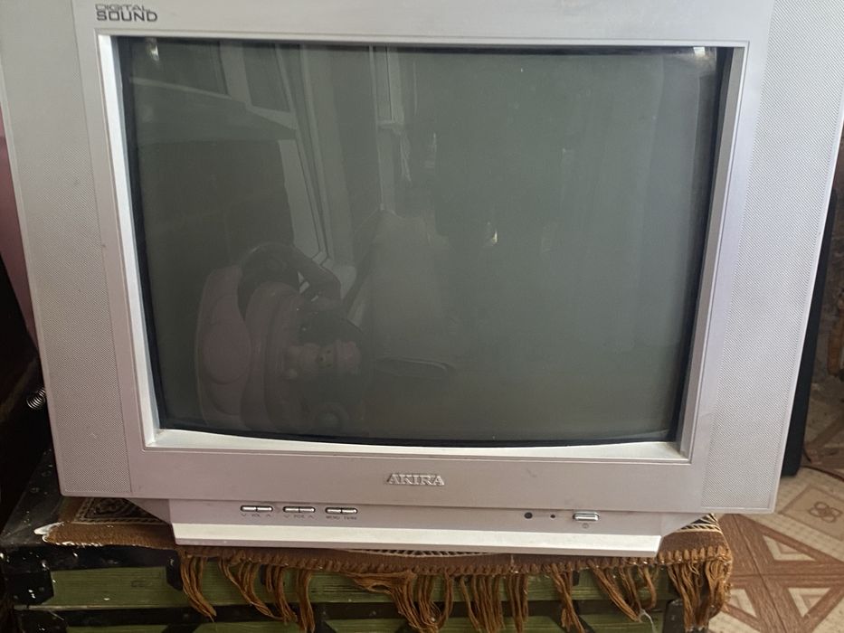 Продам ковры, телевизор, сабвуфер