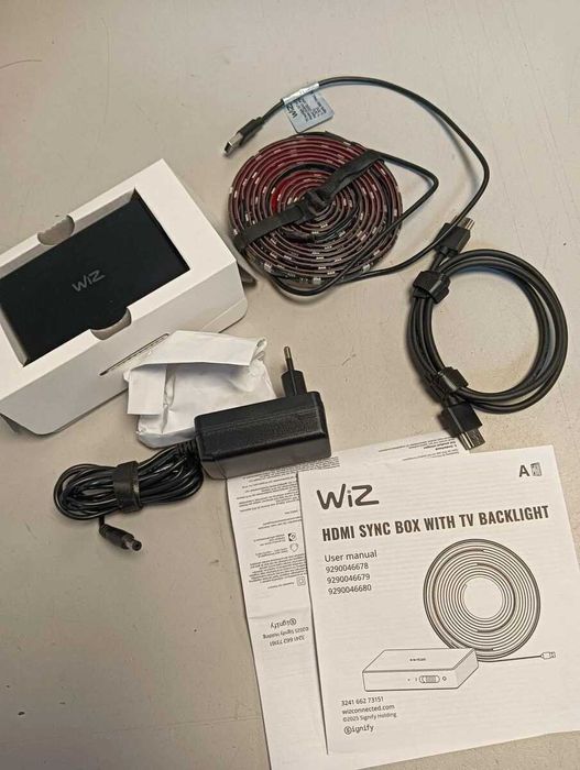Стартов комплект WiZ Sync box 55"-65" Комплект LED ленти за телевизор