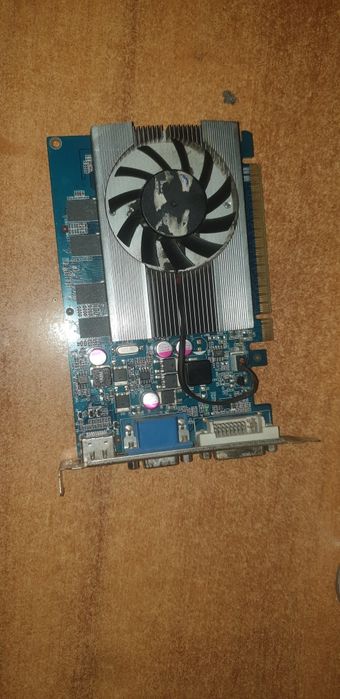 Видеокарта GeForce GT 440 4гб
