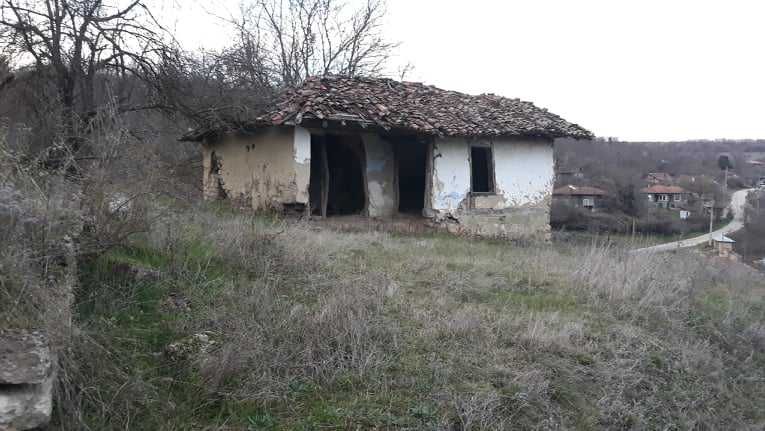 Къща в село  Попкралево