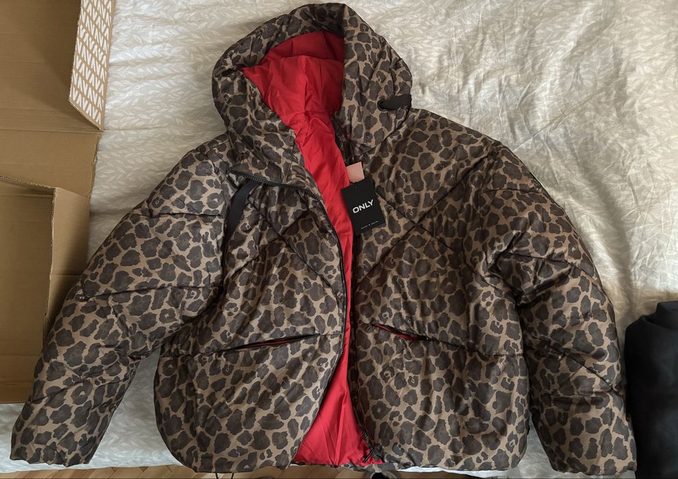 Дамско зимно яке ONLY