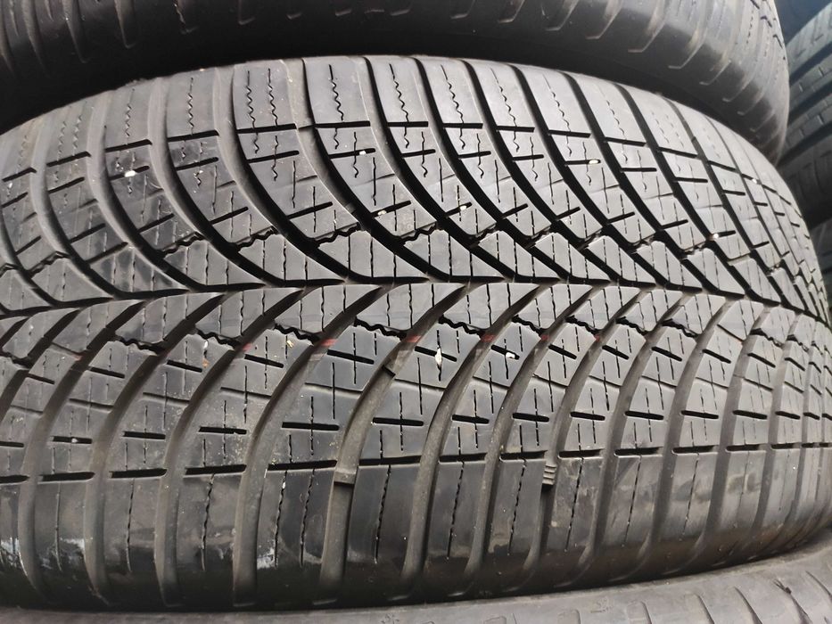 4бр Всесезонни Гуми 215 55 16 - Goodyear - DOT 2021