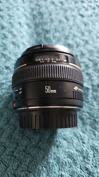 Объектив Canon EF 50mm f/1.4 USM