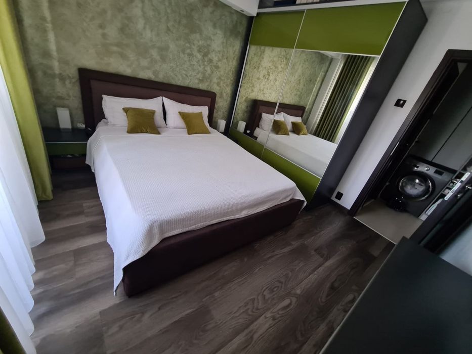 Apartament 2 camere decomandat , loc parcare , Calea severinului Viza vie de Auchan , Promenada , Dedeman