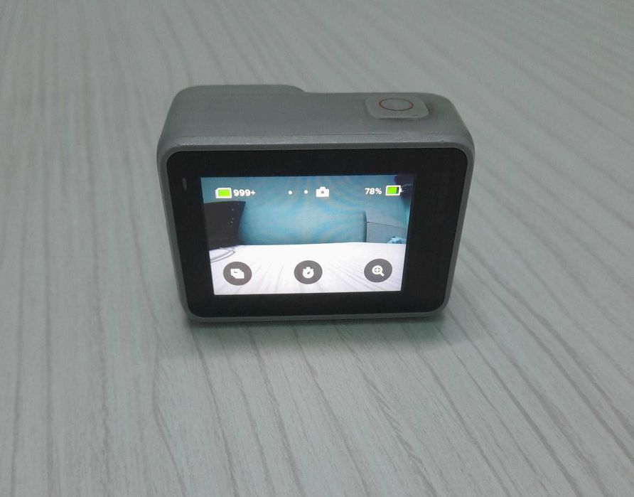 GoPro Hero 7 White+SanDisk 64GB+Suporturi Originale–Stare Foarte Bună