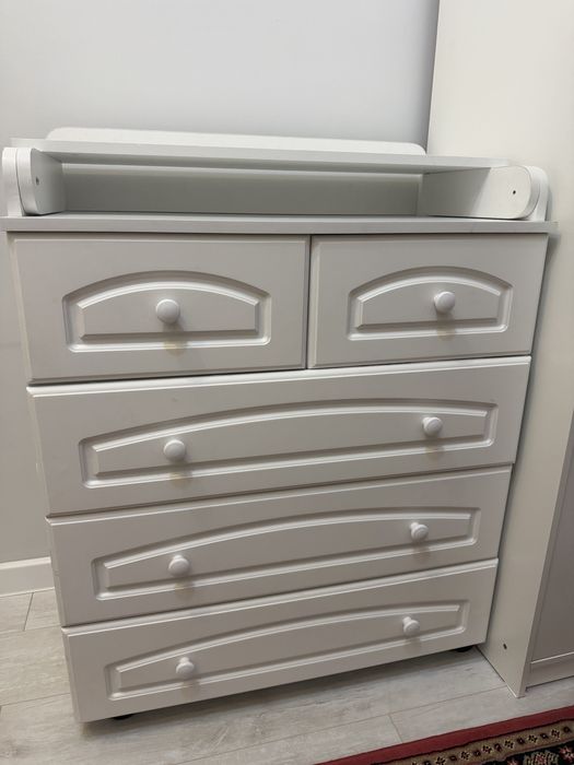 Пеленальный столик