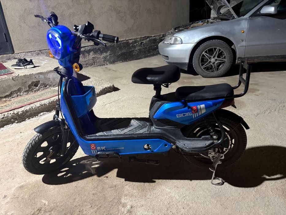 Скутер ск8 продам/обмен