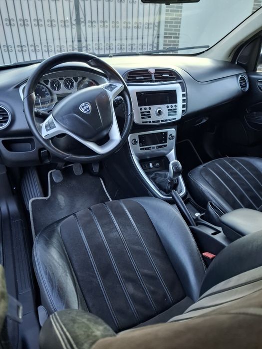 LANCIA Delta 2011 — imagine 5