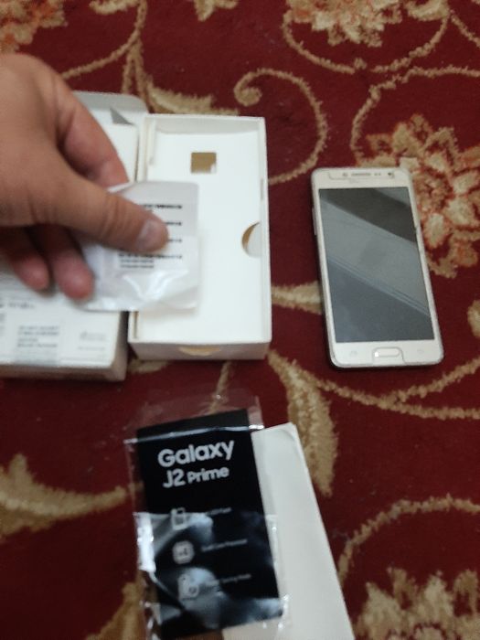 Продам телефон..