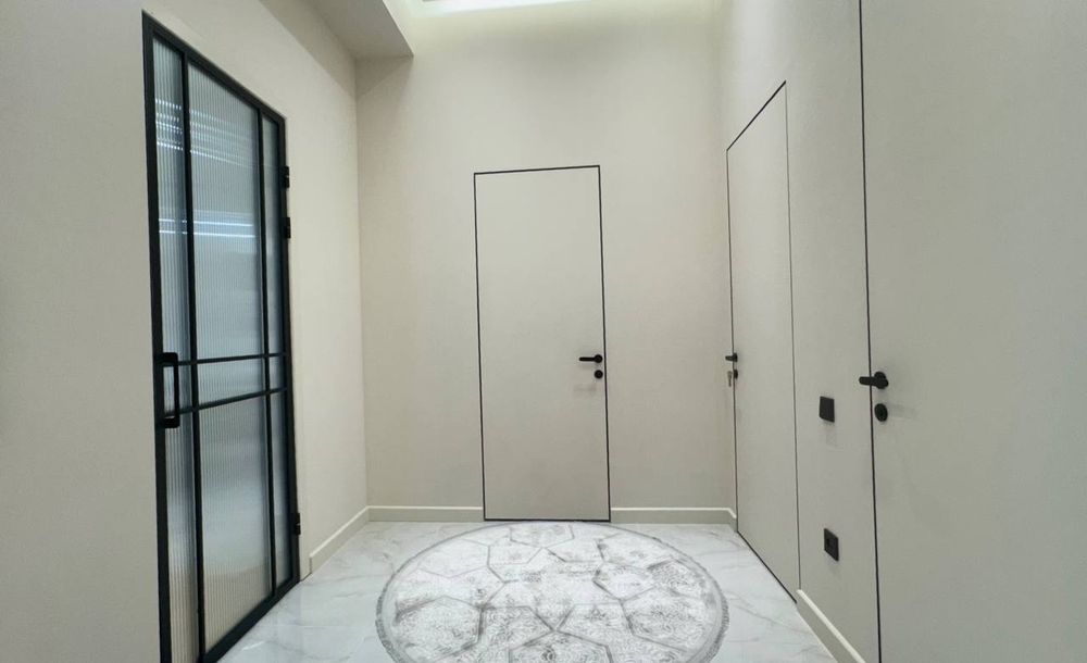 Продаётся 3х комнатная квартира ЖК Oq Saroy Deluxe новый ремонт 75м²