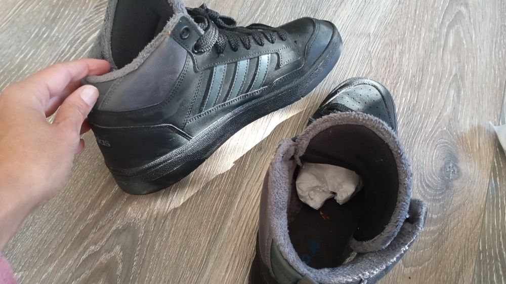 Adidas високи маратонки No40
