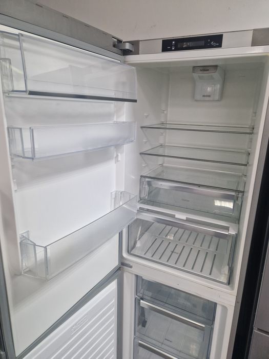 Хладилник с фризер Electrolux A++ No Frost