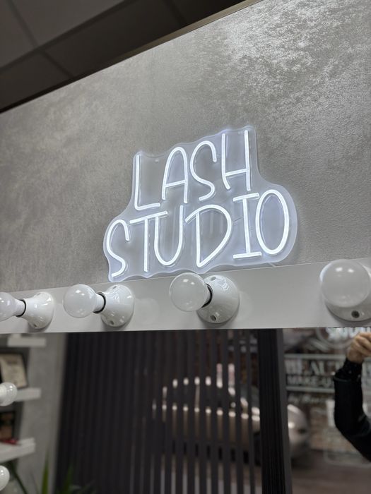 Табела Lash Studio
