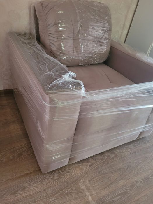 Продам новое кресло